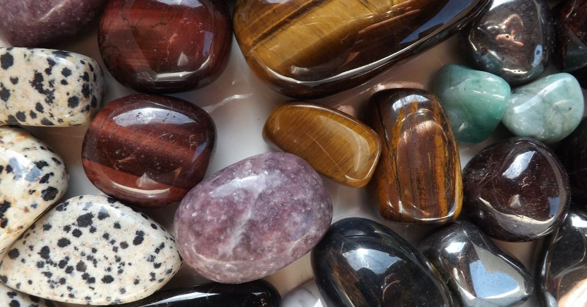 How to Use Crystals to Balance Your Home's Energy